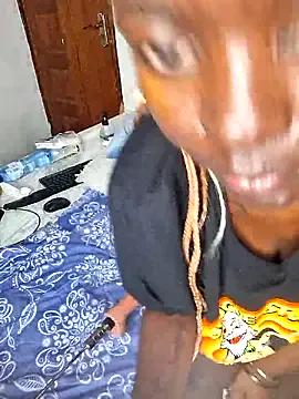 Freechat bustytemptress1 on StripChat