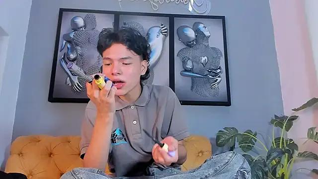 Freechat camillo_virgil on StripChat