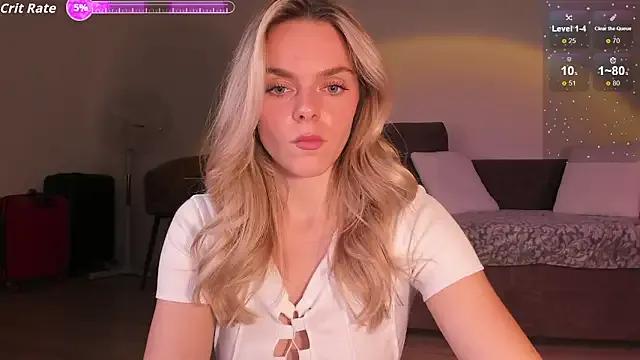 CharliSweet — sexy naked show