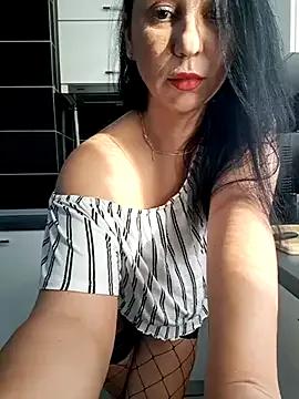 Freechat charrlote_love on StripChat