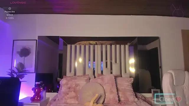 Freechat Cloee_Rainbow1 on StripChat