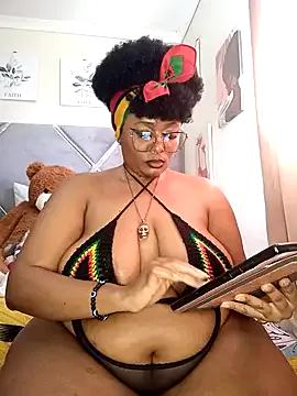 CocoBootyyy on StripChat 