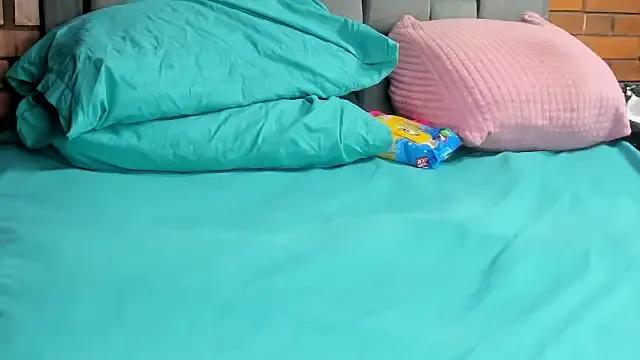 Freechat Couple_Gold69 on StripChat