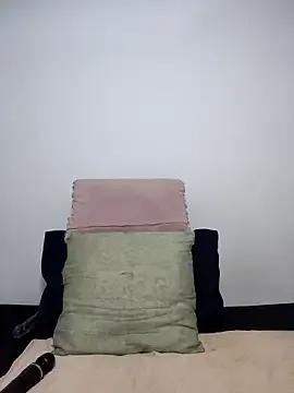 Freechat Curvy_sluty on StripChat