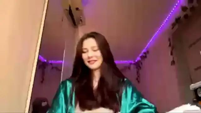 Freechat CutieSlim on StripChat