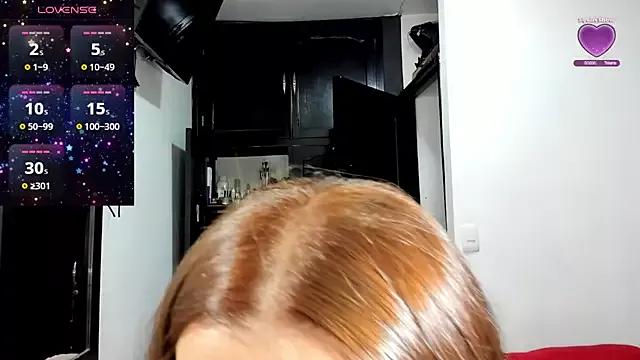 Dollcatalina on StripChat 