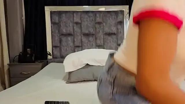 Effie_cooper on StripChat 