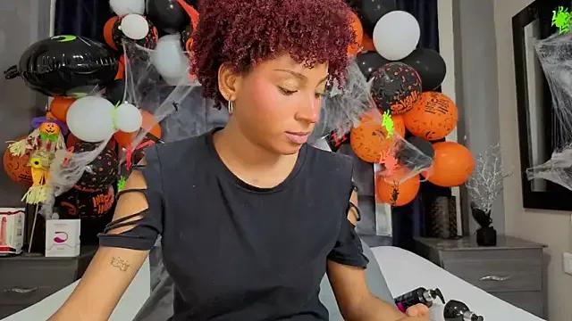 Effie_cooper on StripChat 