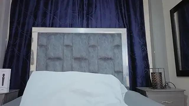 Effie_cooper on StripChat 