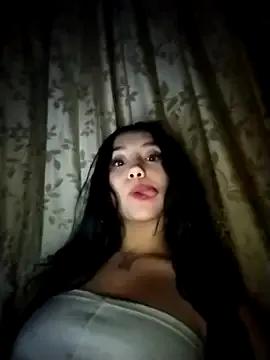 Ella_rr on StripChat 