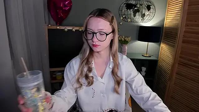 elliupp on StripChat 