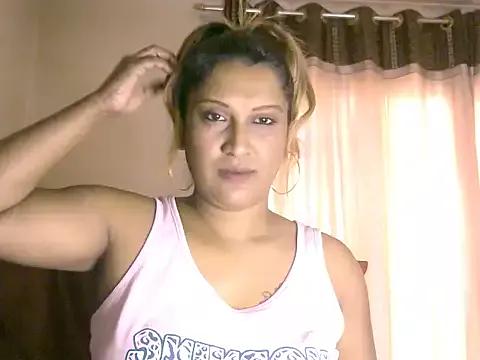 Freechat eroticbeauty37 on StripChat