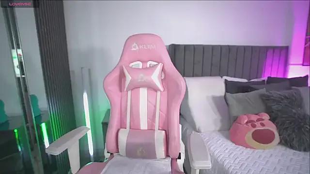 Evellyn_clair1 on StripChat 