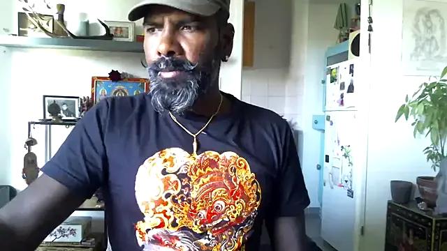 Freechat frenchblackc31 on StripChat