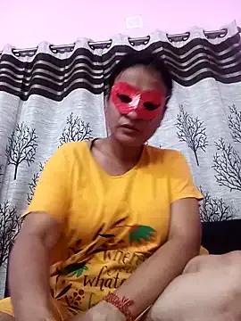 Gullapi on StripChat 