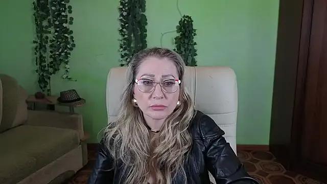 StripChat Habibi_Honeyy is Freechat Habibi_Honeyy — Passionate tongue