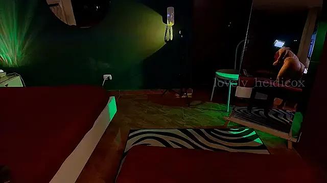 HeidiCox —  IF U LOVE MY BIG ASS