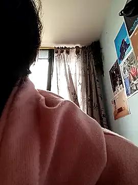 Freechat heyy_noah11 on StripChat