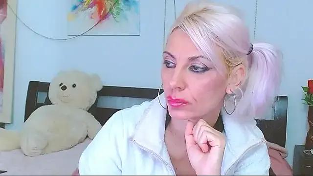 StripChat HoneyLara is Freechat HoneyLara — Freechat on StripChat