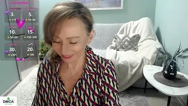 Freechat HornyMilf_777 on StripChat