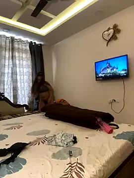 Hotty-Jannat — Show nipples full