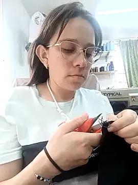 Freechat Isabella5_Brown_ on StripChat