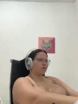 Group isanhaiaka on StripChat