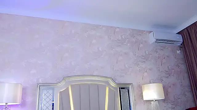 Private Issadorra on StripChat