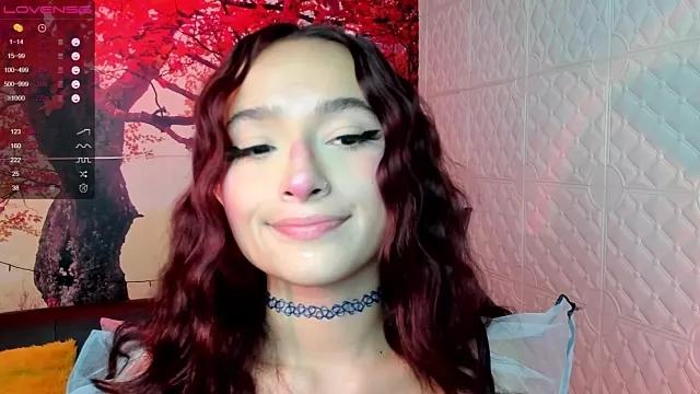 issagarcia on StripChat 