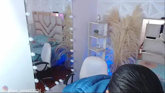 Freechat Jonesliam23 on StripChat