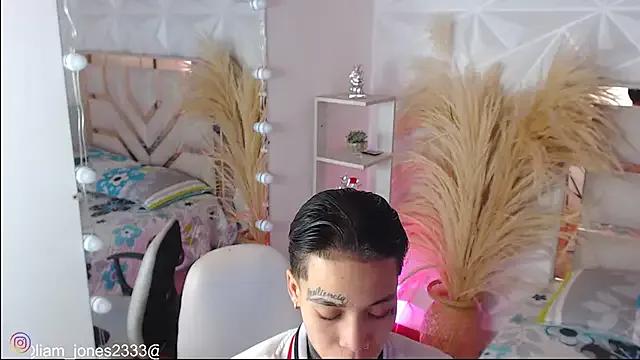 Freechat Jonesliam23 on StripChat