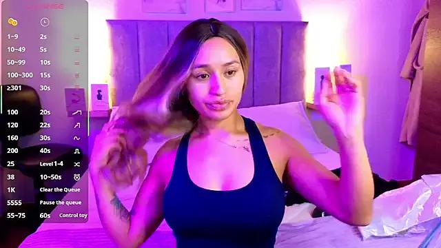 Freechat juliana-mancini on StripChat