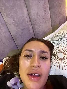 Freechat juliana-mancini on StripChat