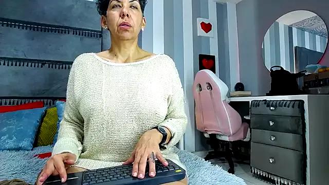 Freechat Julianewell on StripChat