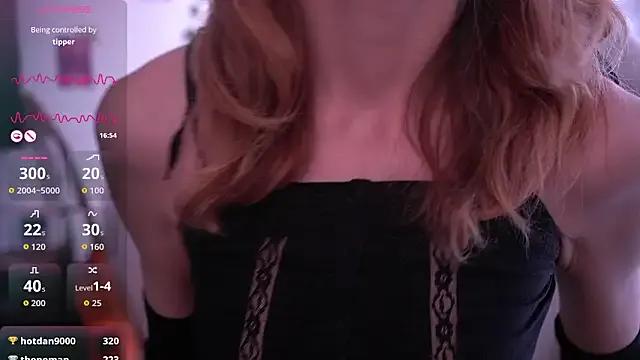 Freechat juliapie on StripChat