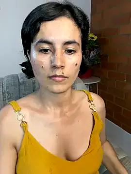 Freechat kanela3434 on StripChat