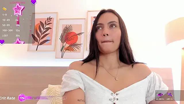 Freechat kareena_basu on StripChat