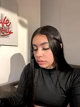 Freechat Karina16_pink on StripChat