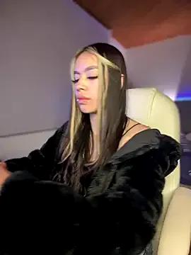 Freechat Karina16_pink on StripChat