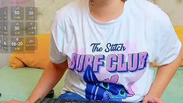 Freechat KarinaNoir on StripChat