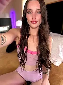 Freechat KarissaChantelle on StripChat