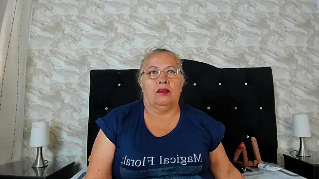 Freechat Keira_Lennox on StripChat