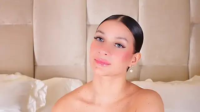 KiraKayleigh1 — Beautiful energy, sensuality and smile