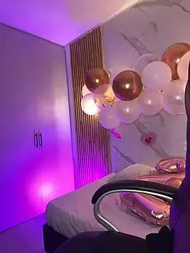 KYLIE_JONES6 — Private on StripChat