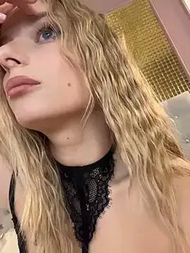 LanaSparks on StripChat 