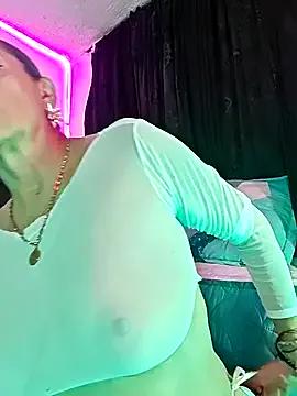 Lossexycacha — Bouncing bare tits