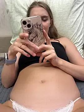 Freechat lovelly_molly on StripChat