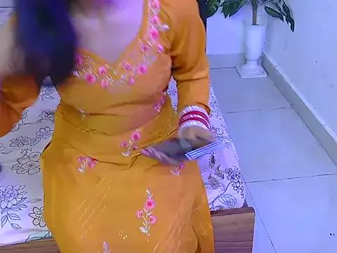 Freechat Lovelyy-couple on StripChat