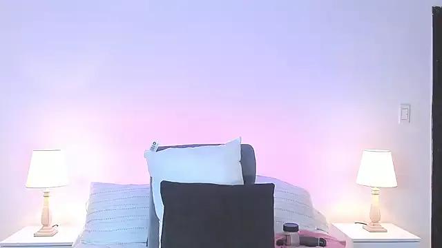 Freechat Lucy_Milf_68 on StripChat