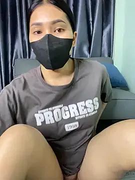 Freechat Ly_Coca24 on StripChat